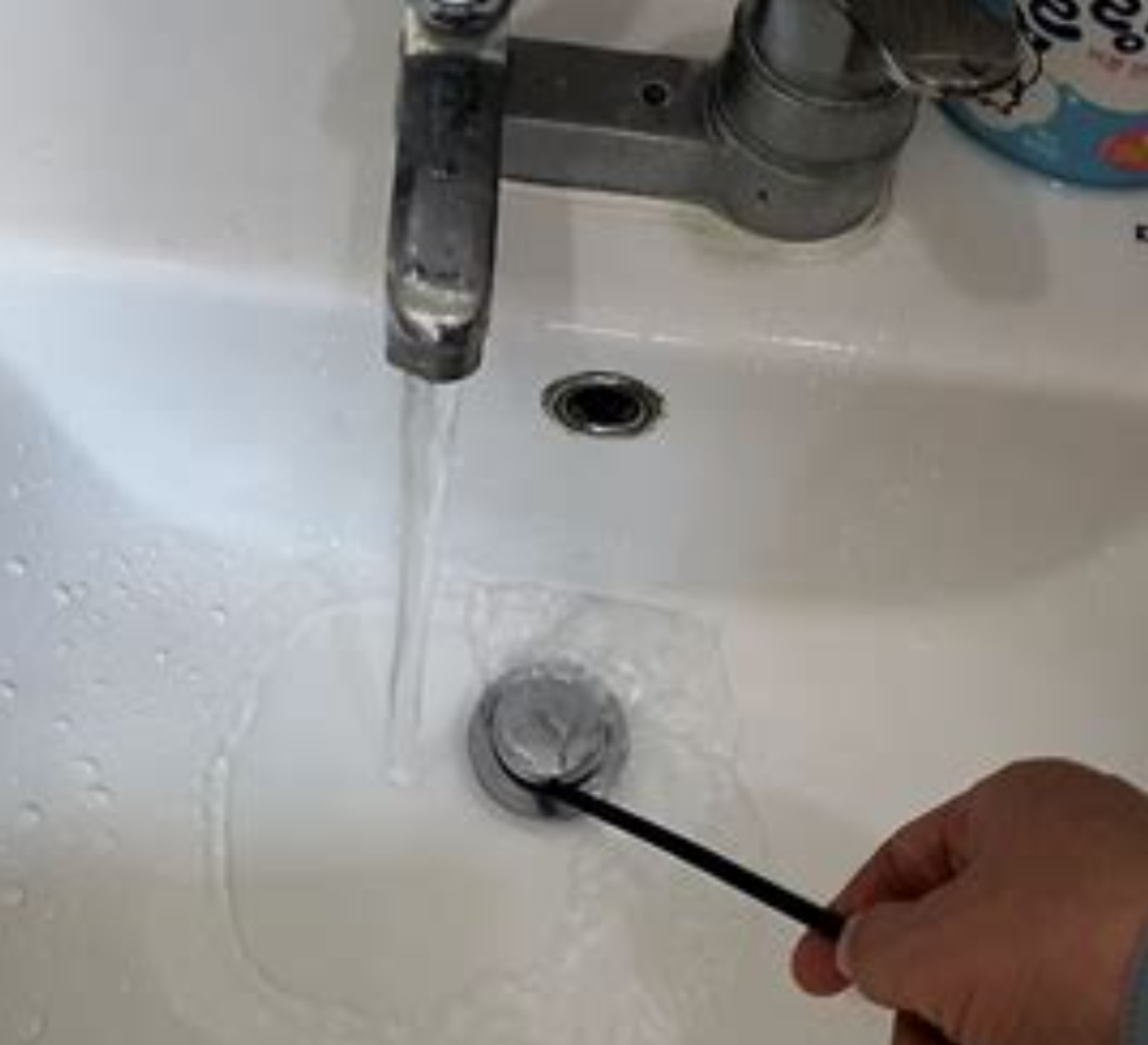 Waschbecken_öffnen