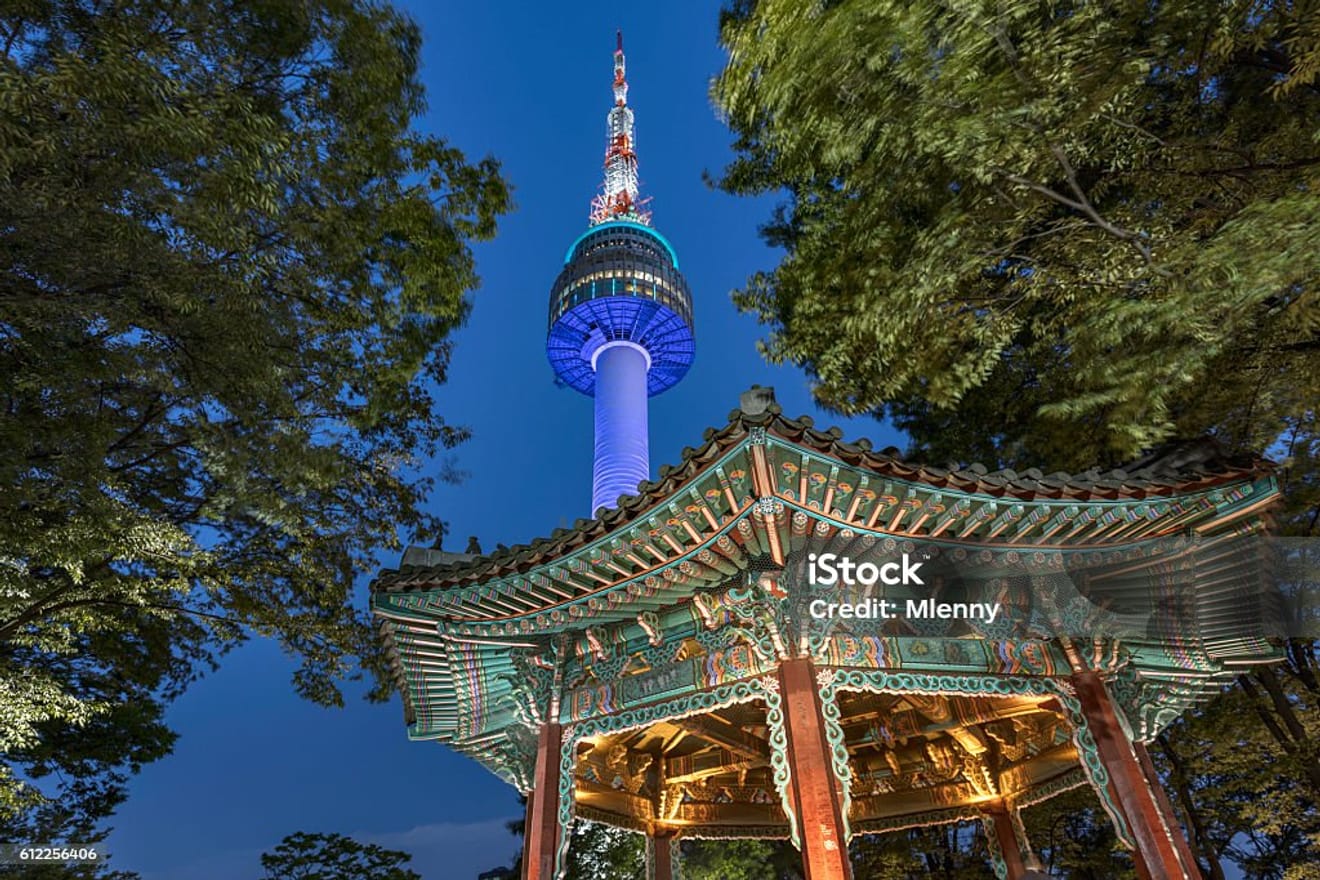 Guide complet de la N Seoul Tower à Namsan – Conseils, attractions et informations de transport pour les touristes étrangers