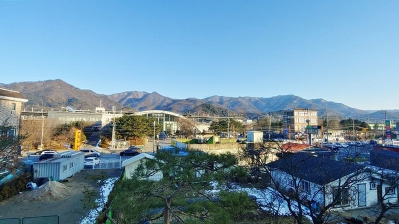 Recommended Weekend Trip Destinations with Your Dog: 'Diggeulgeul' in Gapyeong Daeseong-ri Station