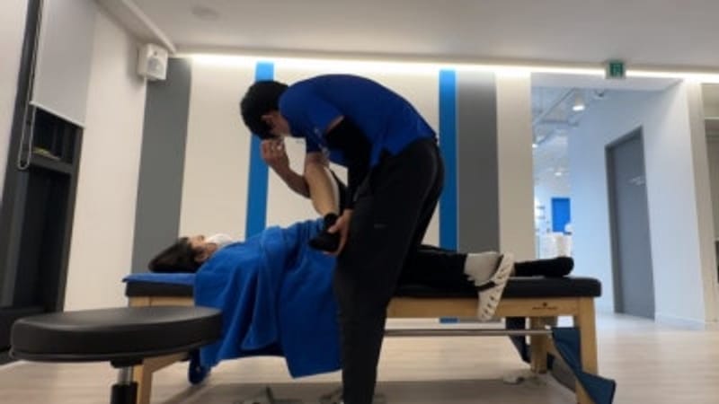 Soins post-course à pied grâce aux étirements. Avis sur Stretchbang de Kyodae