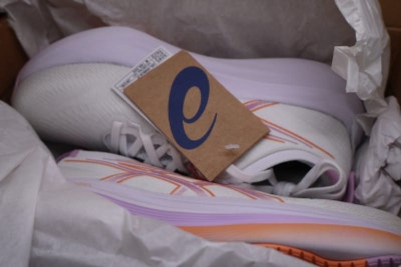 Review Sepatu Lari ASICS GEL-Nimbus 27 Setelah 20km: Rekomendasi Sepatu Olahraga untuk Wanita