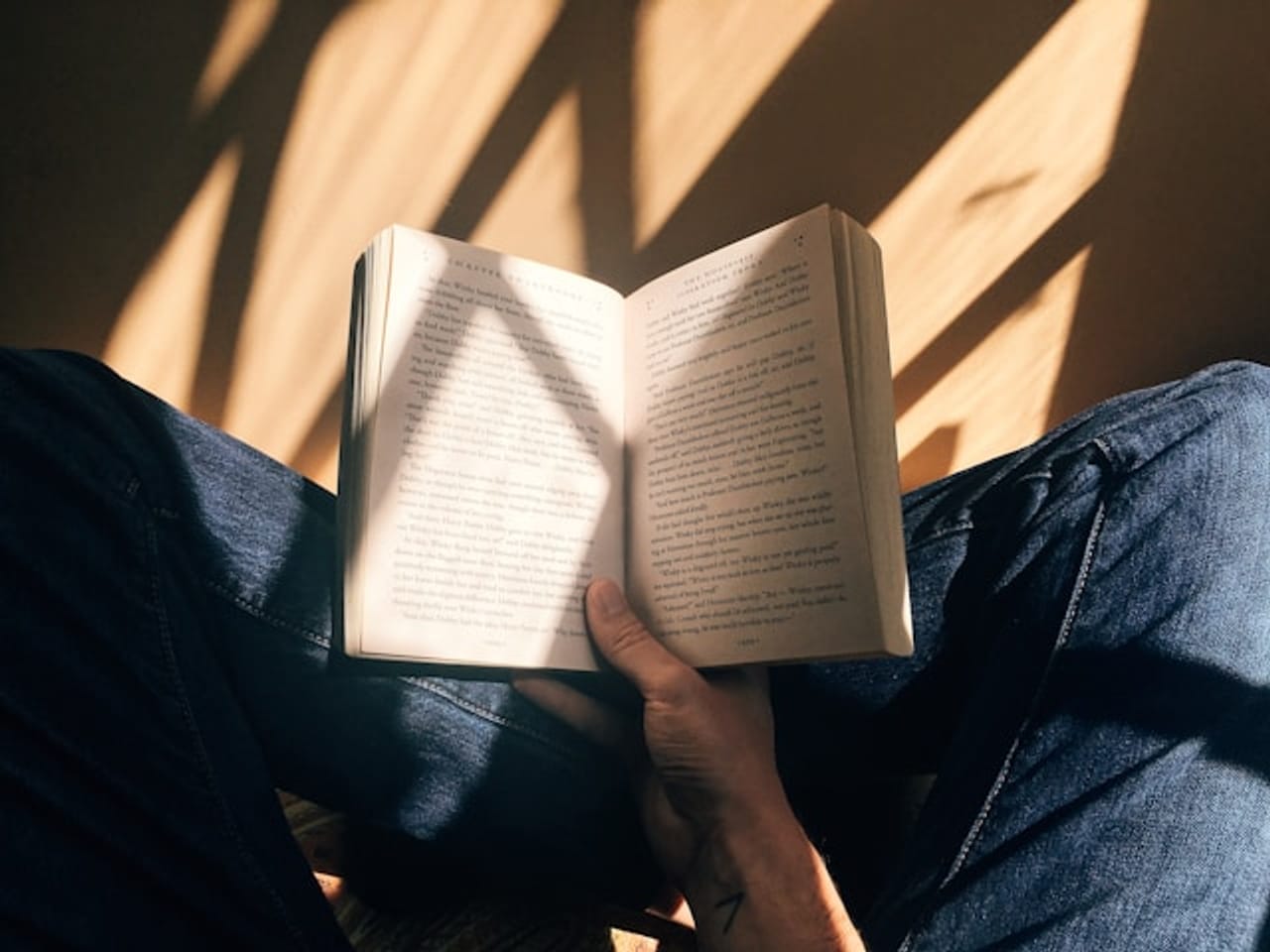La lectura es la base del crecimiento y la prosperidad