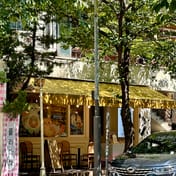 Neruguri Bagel cafe near Hapjeong Station is a rooftop cafe where you can enjoy various bagels and the signature Neruguri Latte.