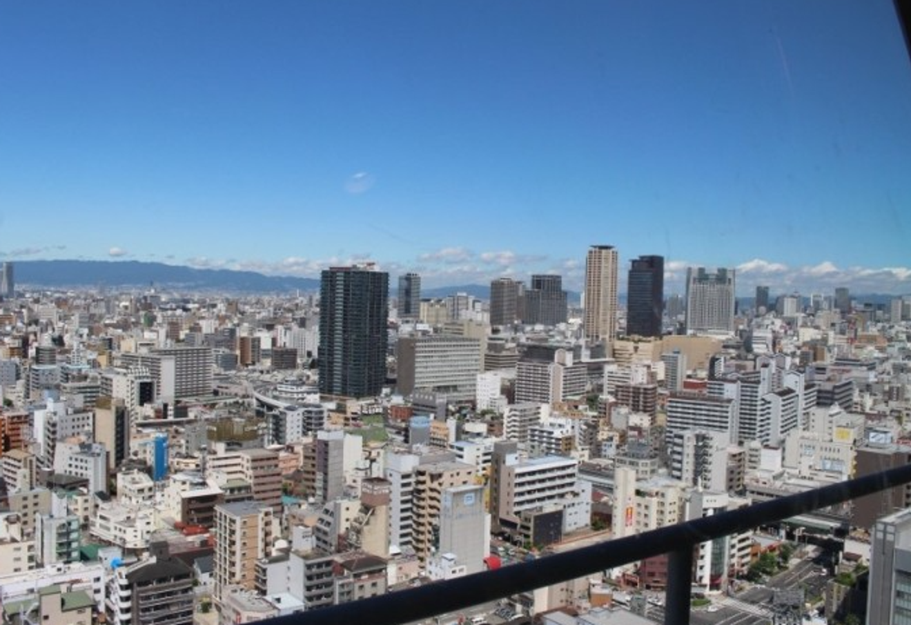 Tsutenkaku in Osaka, Japan