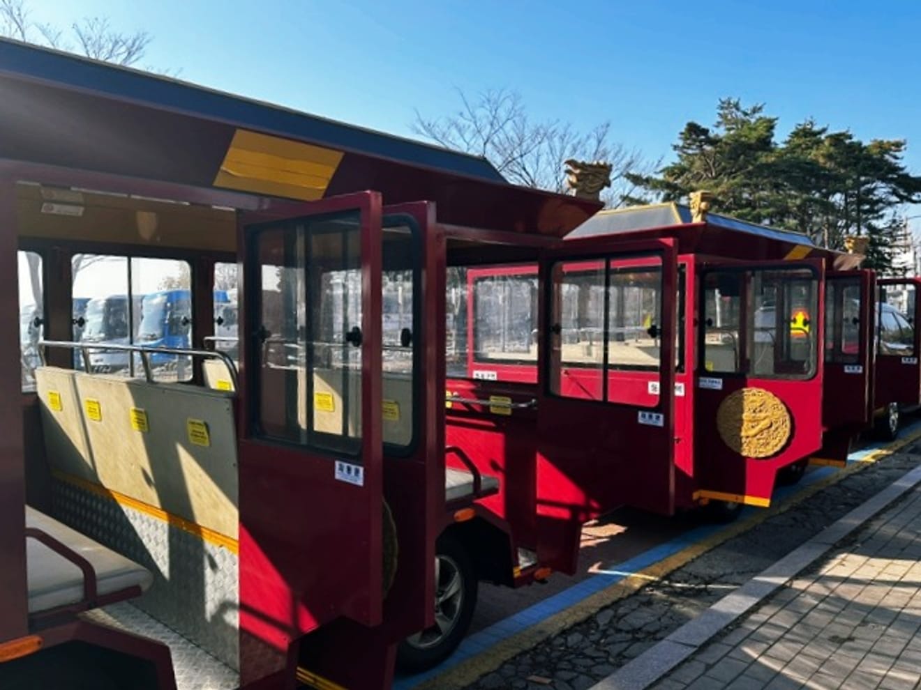 รีวิวการนั่งรถไฟท่องเที่ยวป้อมปราการซูวอนในฤดูหนาว พร้อมจองตั๋ว
