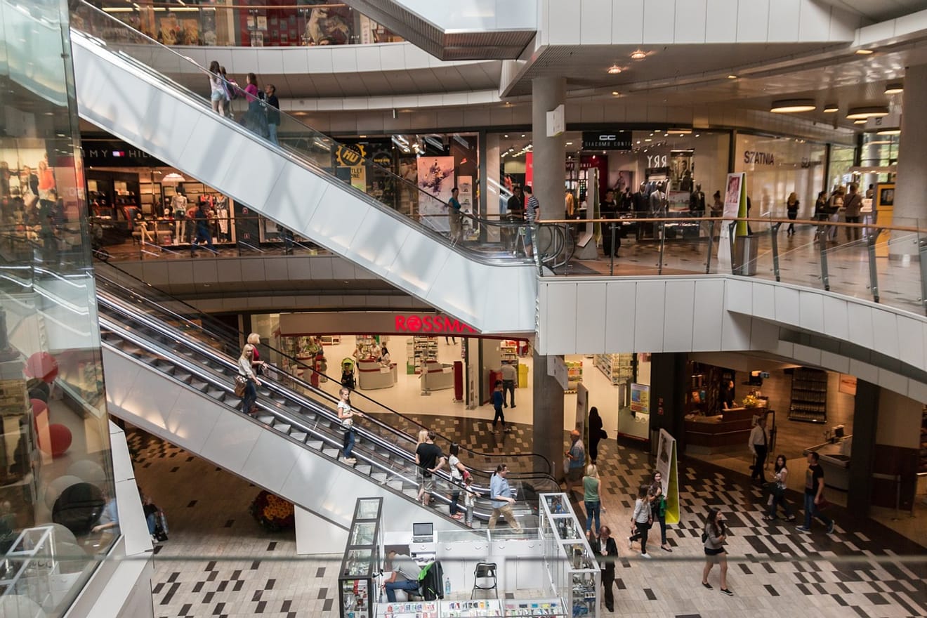 Por que minhas roupas estão destruindo o meio ambiente? O problema da fast fashion