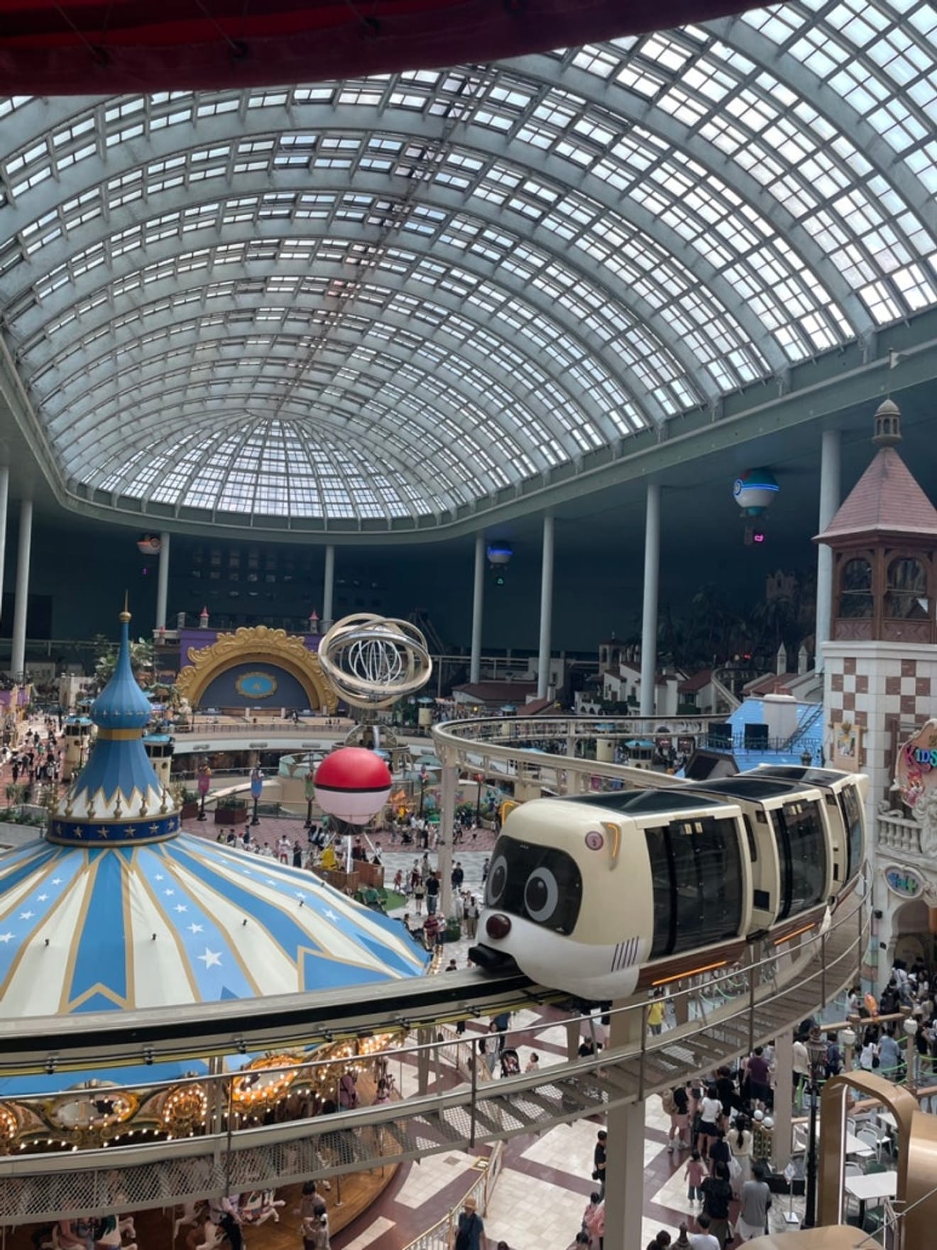 ประสบการณ์จากผู้ใหญ่ชาวญี่ปุ่น 3 คนที่ Lotte World (ตั๋ว 54,000 วอน)