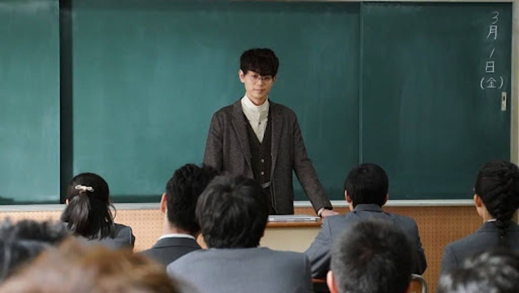 卒業10日前、先生に人質に取られた？日本ドラマ『3年A組』