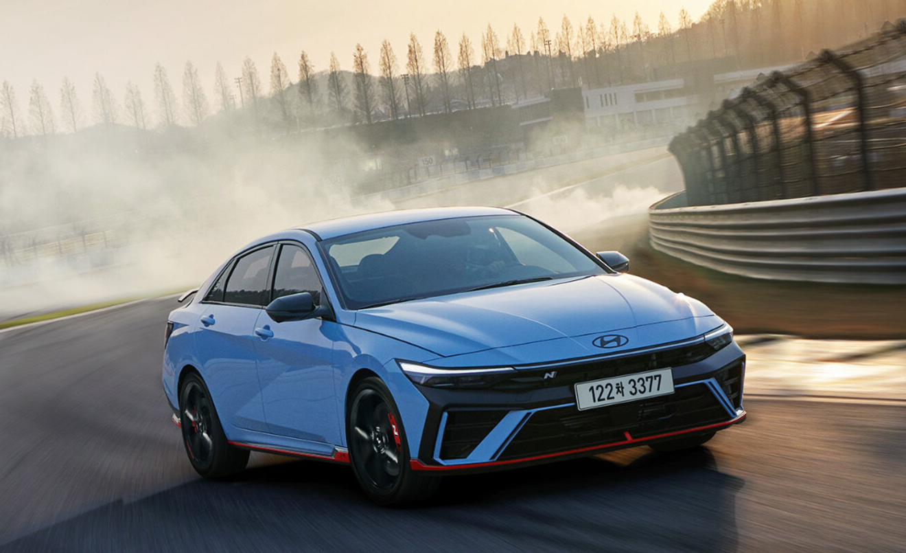 Hyundai'nin Yüksek Performanslı Sedanı: Elantra N'in Büyüsünü Keşfetmek