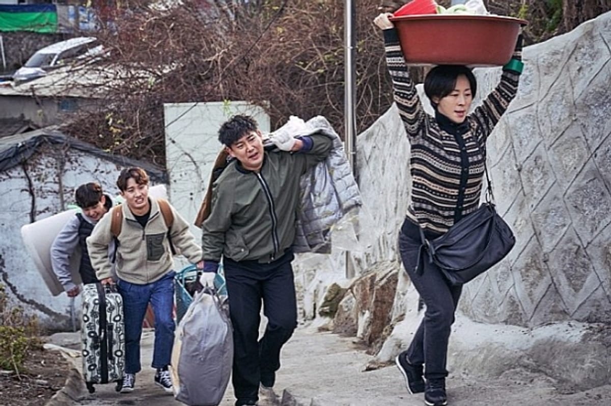 Rumores de romance entre Ha Jung-woo y Kang Mal-geum. Perfil de Kang Mal-geum