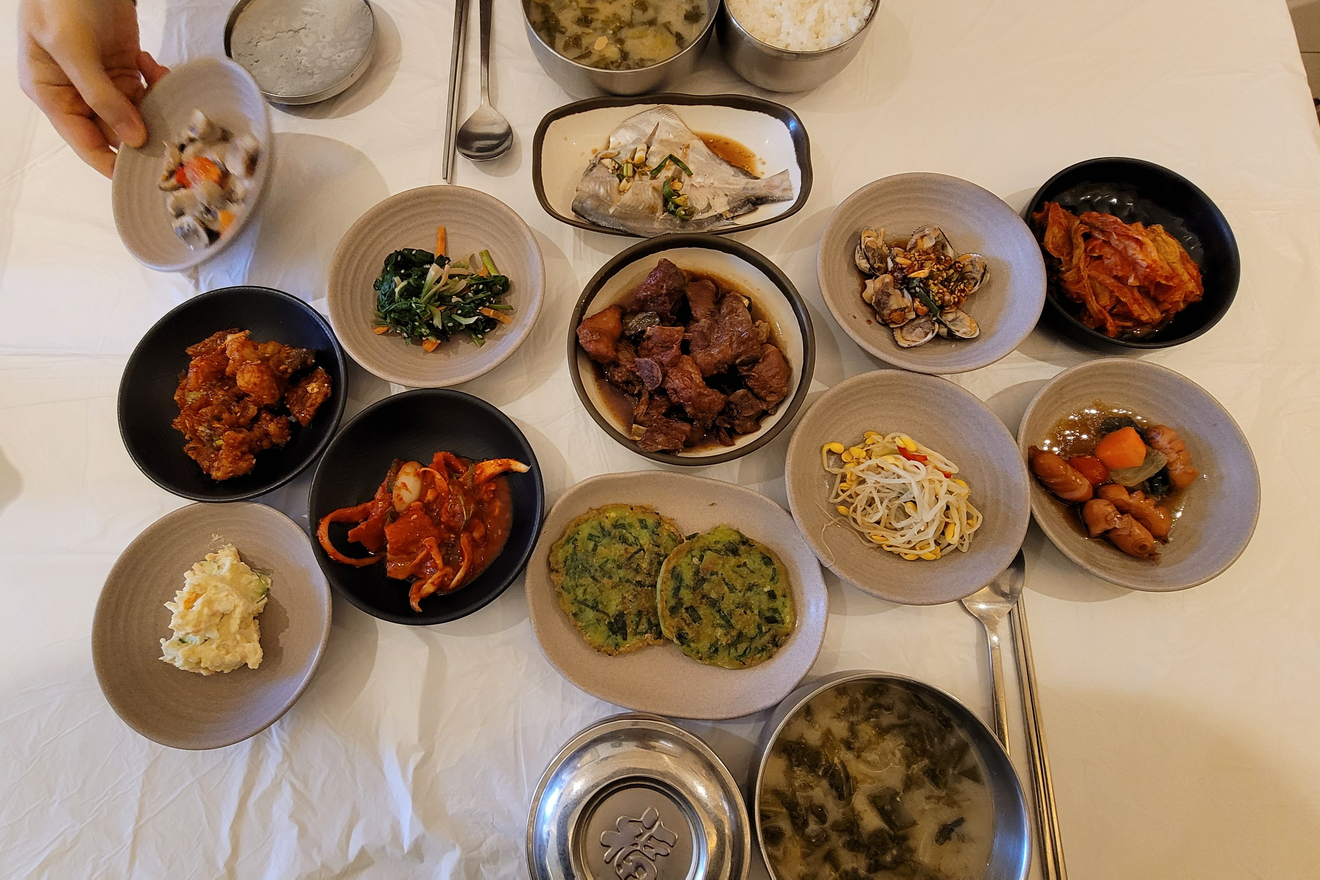 韓国の家庭料理、白飯（ペクパン）を食べたことがありますか？