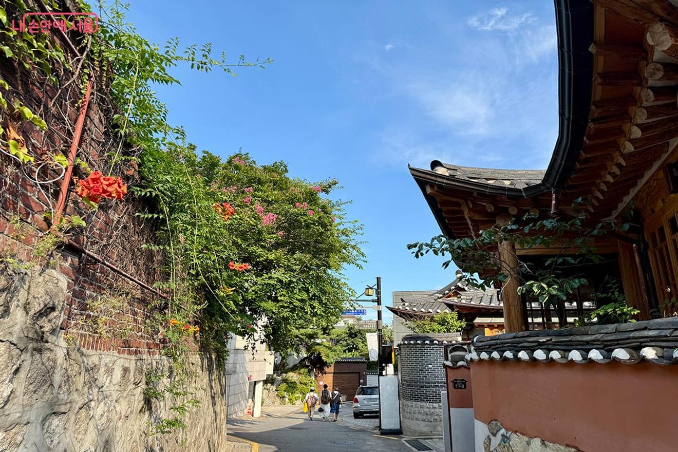 跟著「Kpop惡魔獵人」去旅行吧！8個背景地大整理