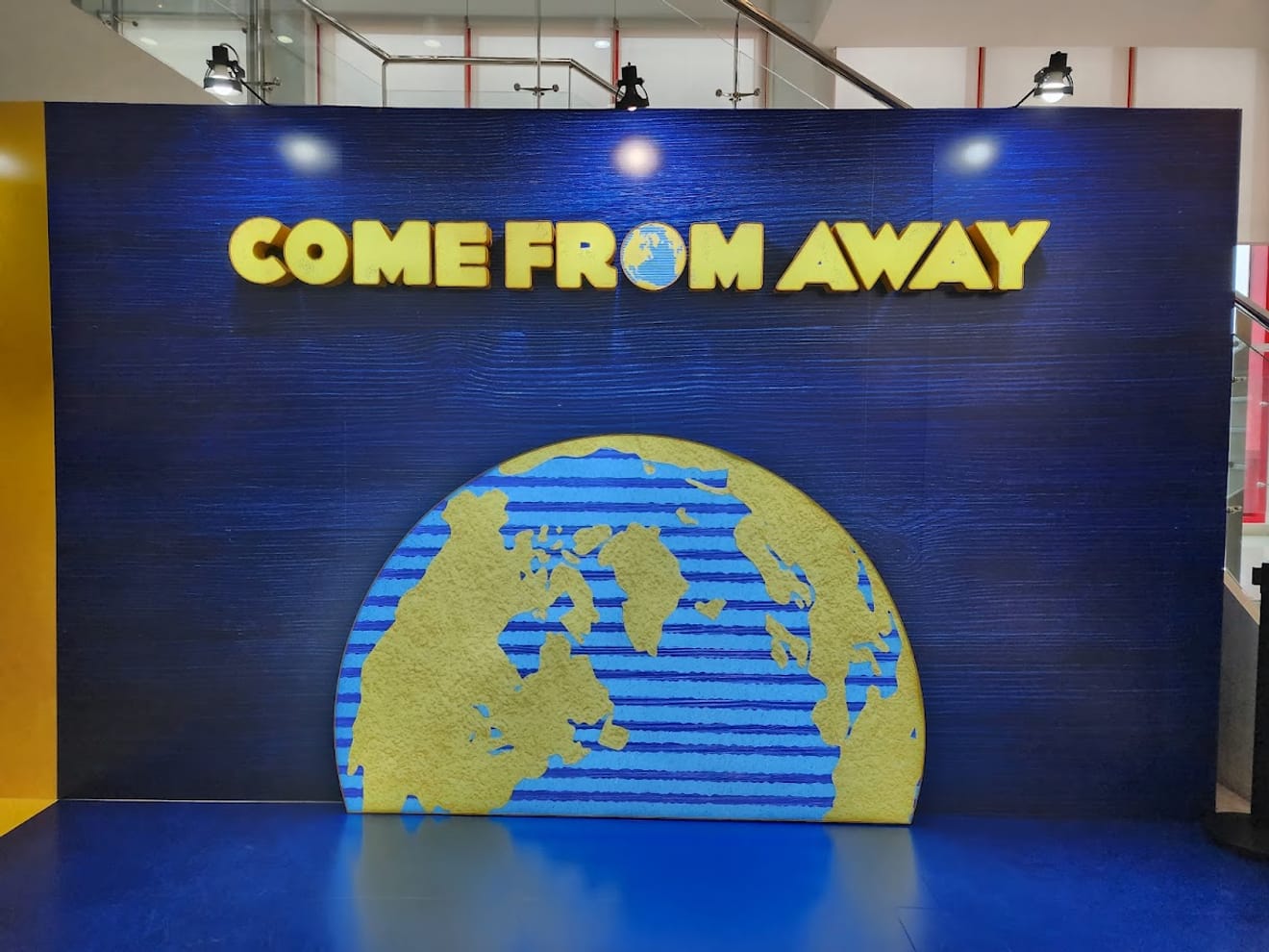 [Musical-Review] 9/11-Attentat: Die berührende wahre Geschichte des Musicals Come From Away, das sich auf Neufundland in Kanada abspielte