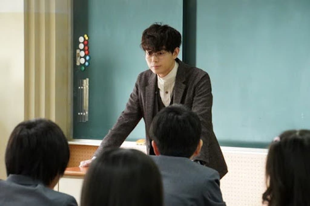 卒業10日前、先生に人質に取られた？日本ドラマ『3年A組』