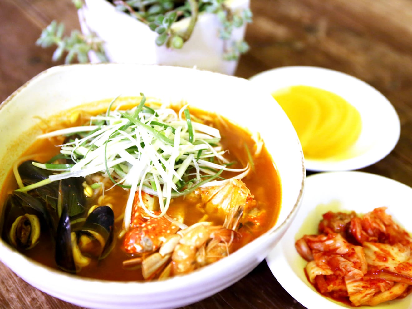 [서울] 지하철을 타고 떠나는 K-라면 로드! 서울 라면 맛집 5