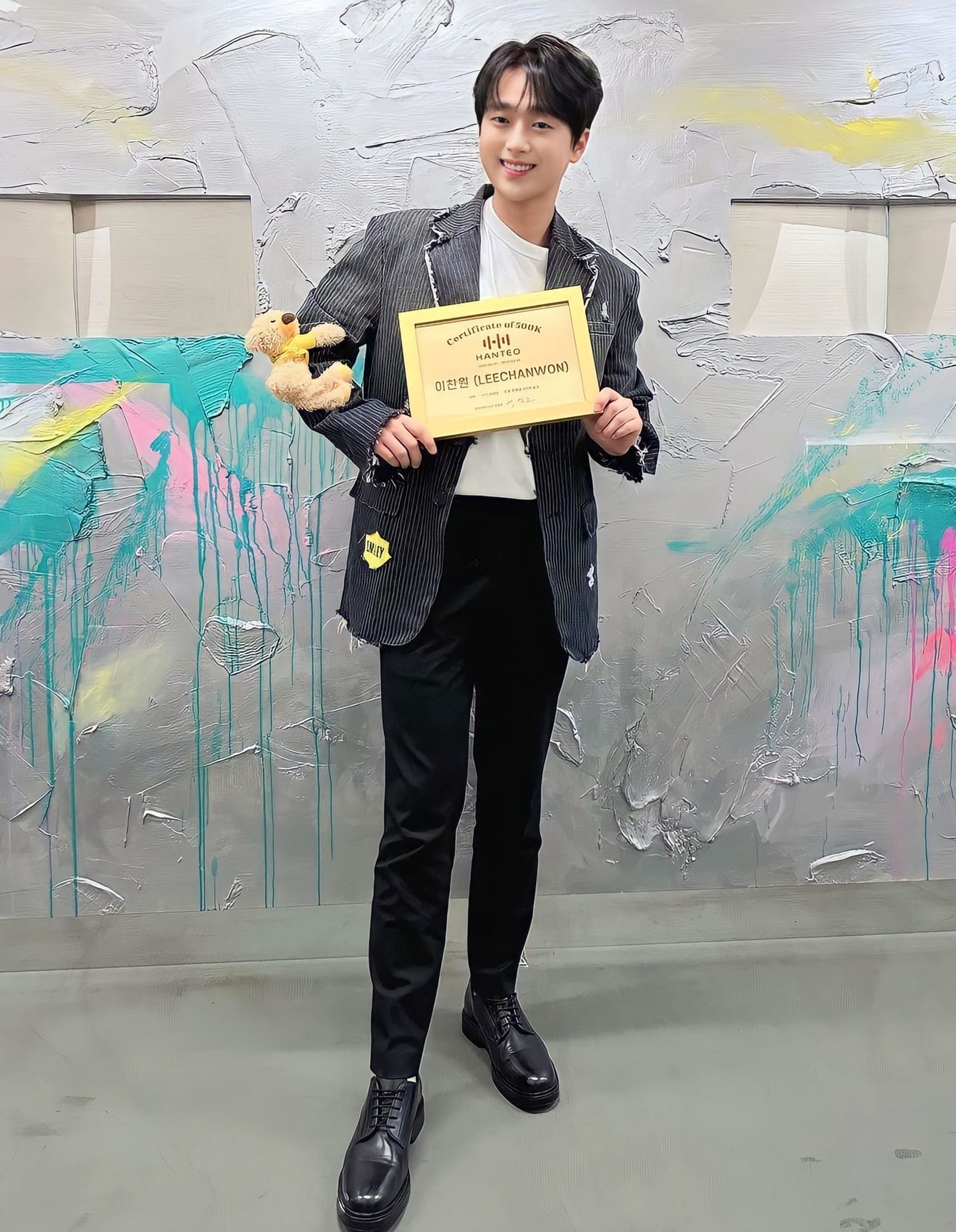 Cantante Lee Chan-won 1° album ufficiale "ONE" brano principale "Phongdeung"