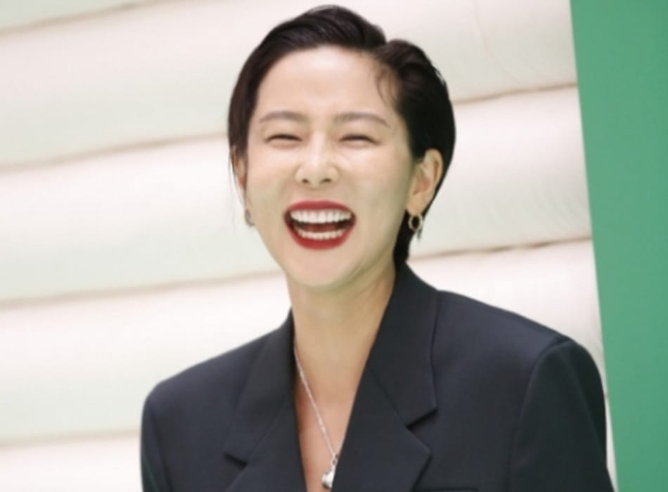 La presentadora Kim Nayoung compra un edificio de oficinas de lujo en Hannam-dong por 29 mil millones de wones