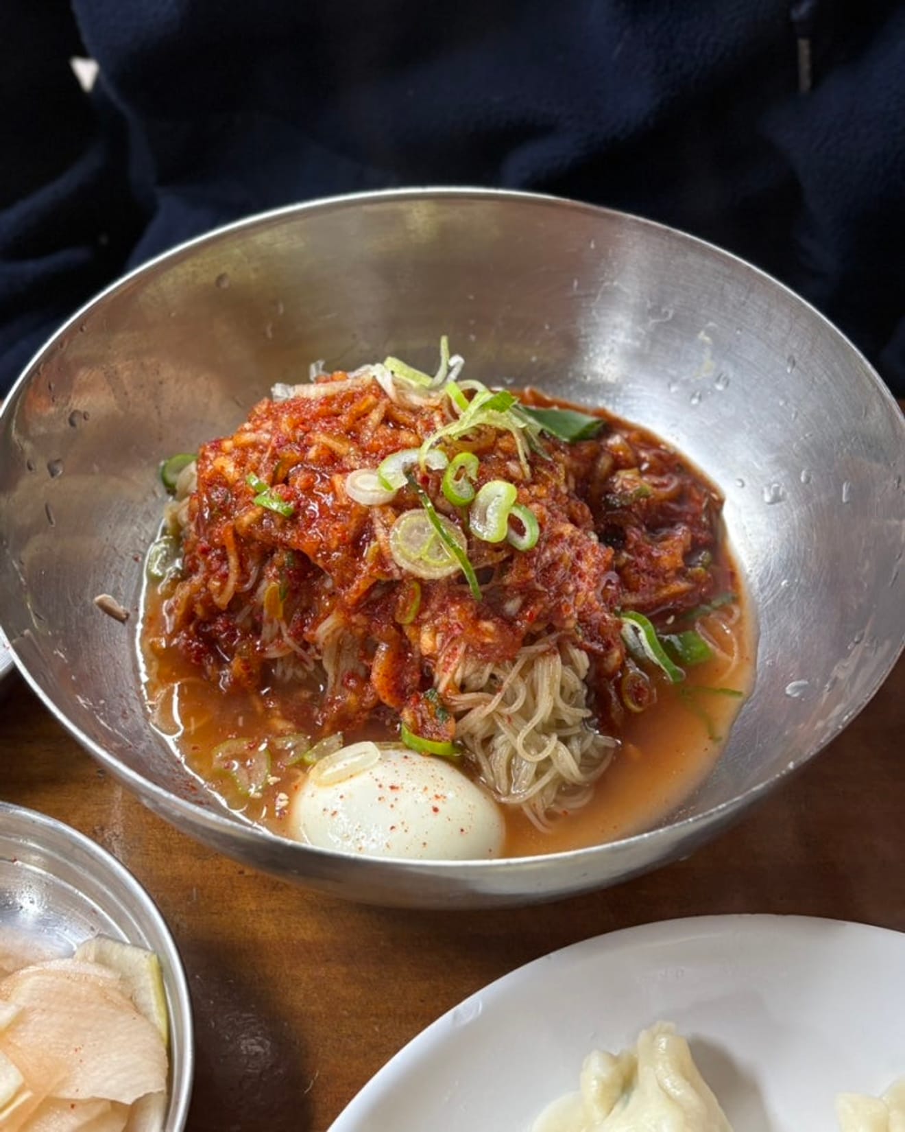 Reseña de la visita a PilDong Myuk (Noodle de Pyongyang) en Seúl, restaurante Michelin, un sábado