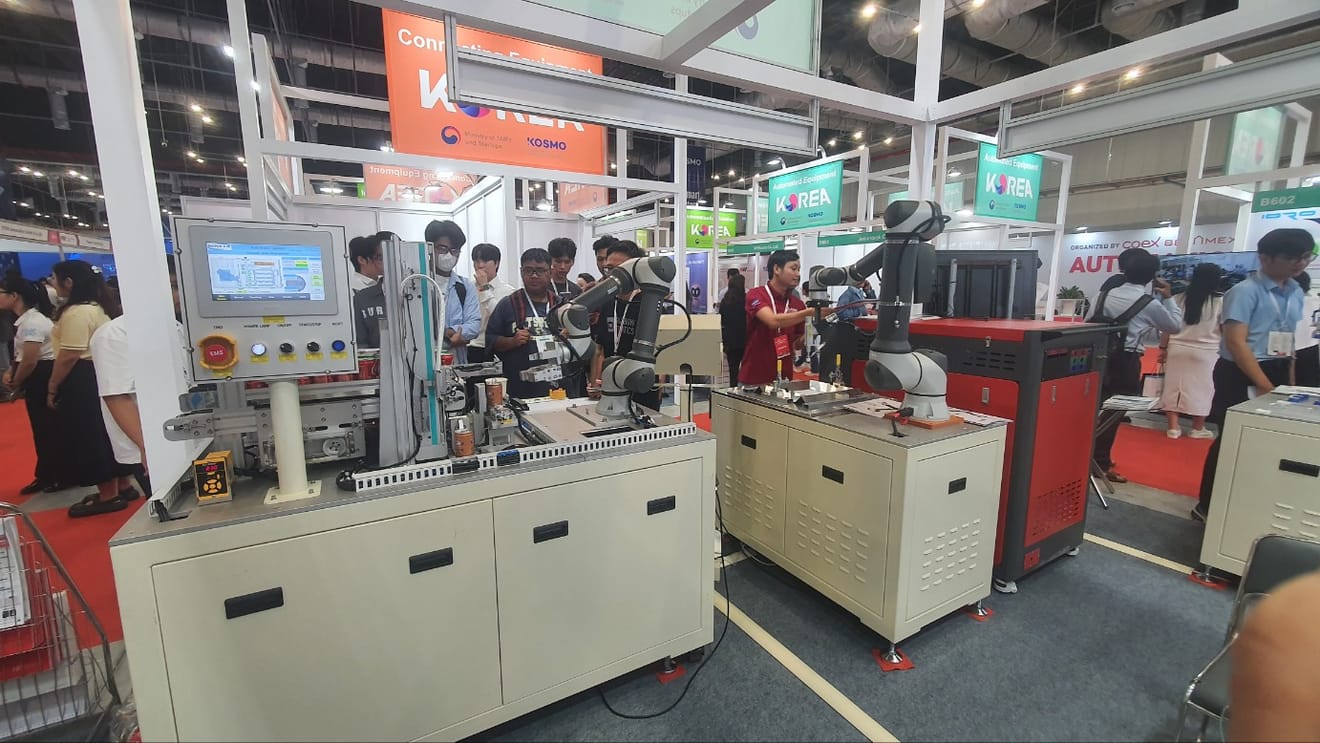 AW VIETNAM 2024: Persiapan dan Hari Pertama Partisipasi dalam Pameran Industri Otomatisasi Pabrik Cerdas Vietnam 2024