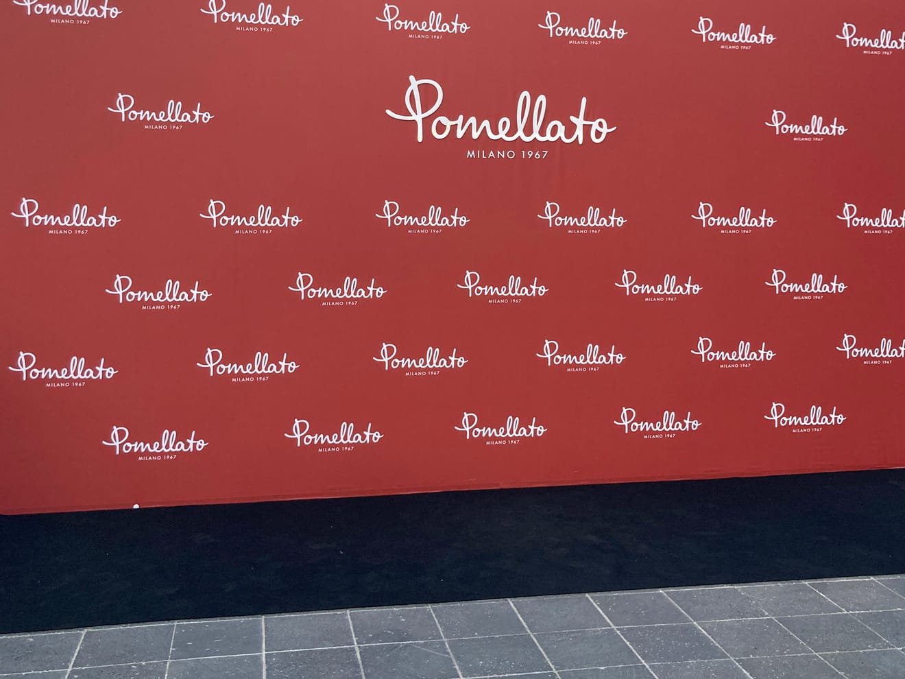 Pomellato Pom Pom Dot Koleksiyonu Etkinliği K-POP İdolü Enhypen Heeseung, Jay, f(X) Krystal, Oyuncu Choi Ji Woo ve Lee Bo Young'dan Gelen İncelemeler