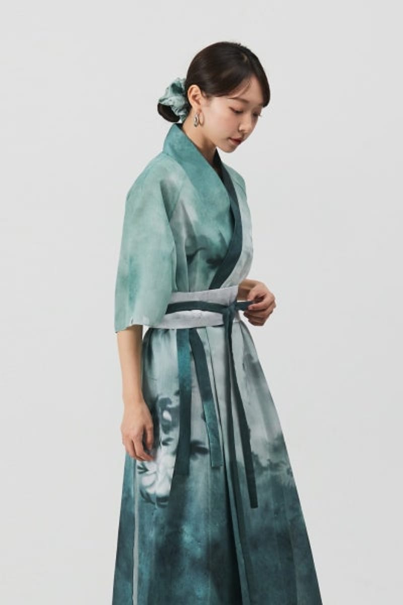 Hiểu về Hanbok: Sự khác biệt giữa Durumagi và Dapho