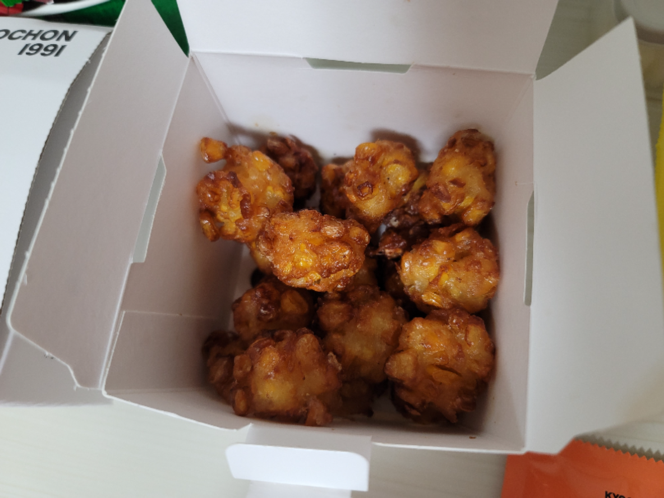 Review do Combo Honey Jumbo Wings com Bolinhos de Milho da Kyochon Chicken