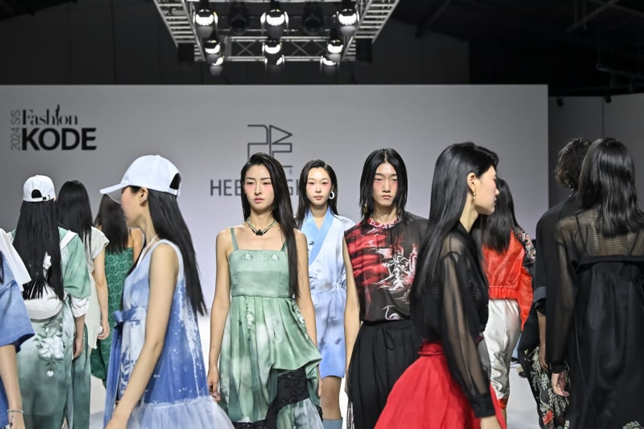 リッスル2024 S/S 大高麗コレクション：韓国の遺物[モシ＆独花蘆沙図]からインスピレーションを得て