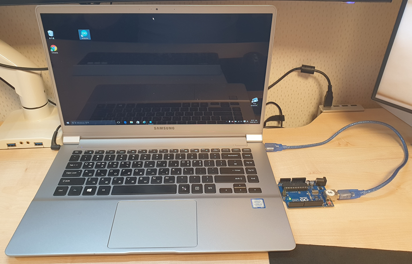 Arduino Uno PC-hez csatlakoztatva
