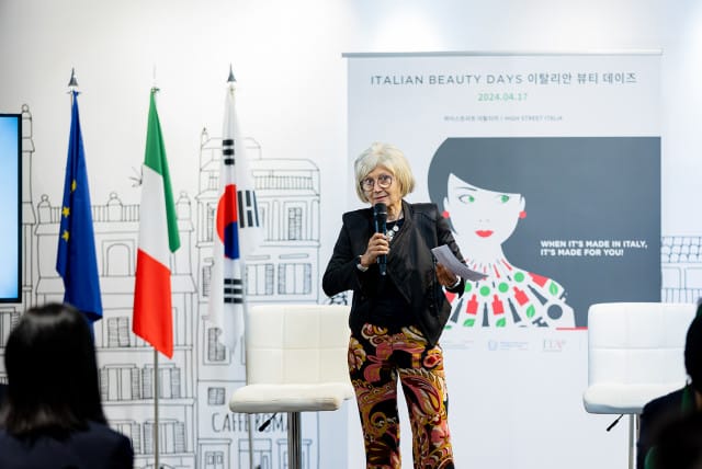 Embajadora de Italia en Corea, Emilia Gatto