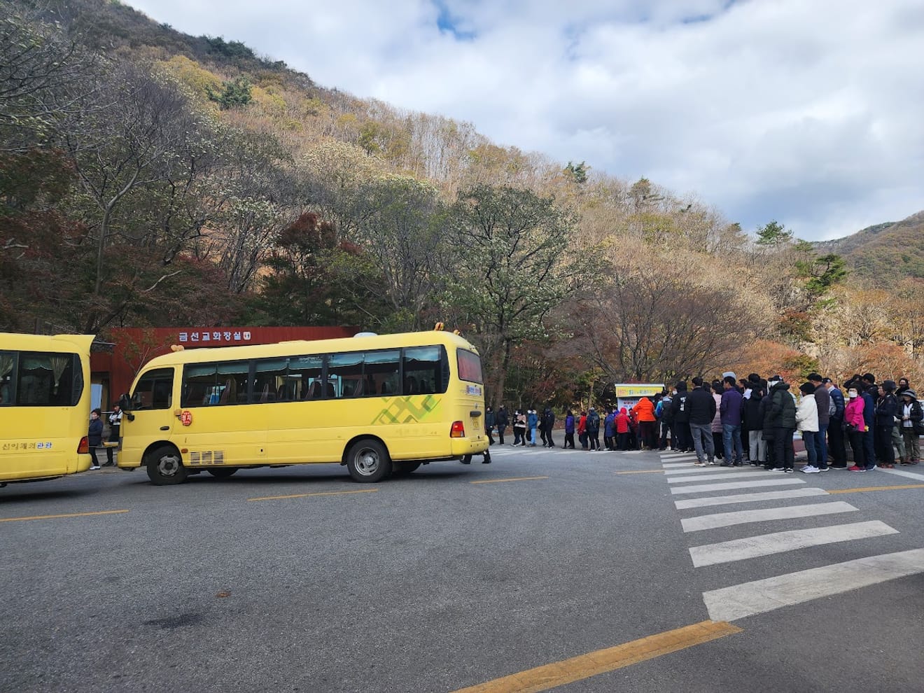 [National Park Stamp Tour] 12. Naejangsan National Park, Famous for its Maple Leaves, and the Cable Car