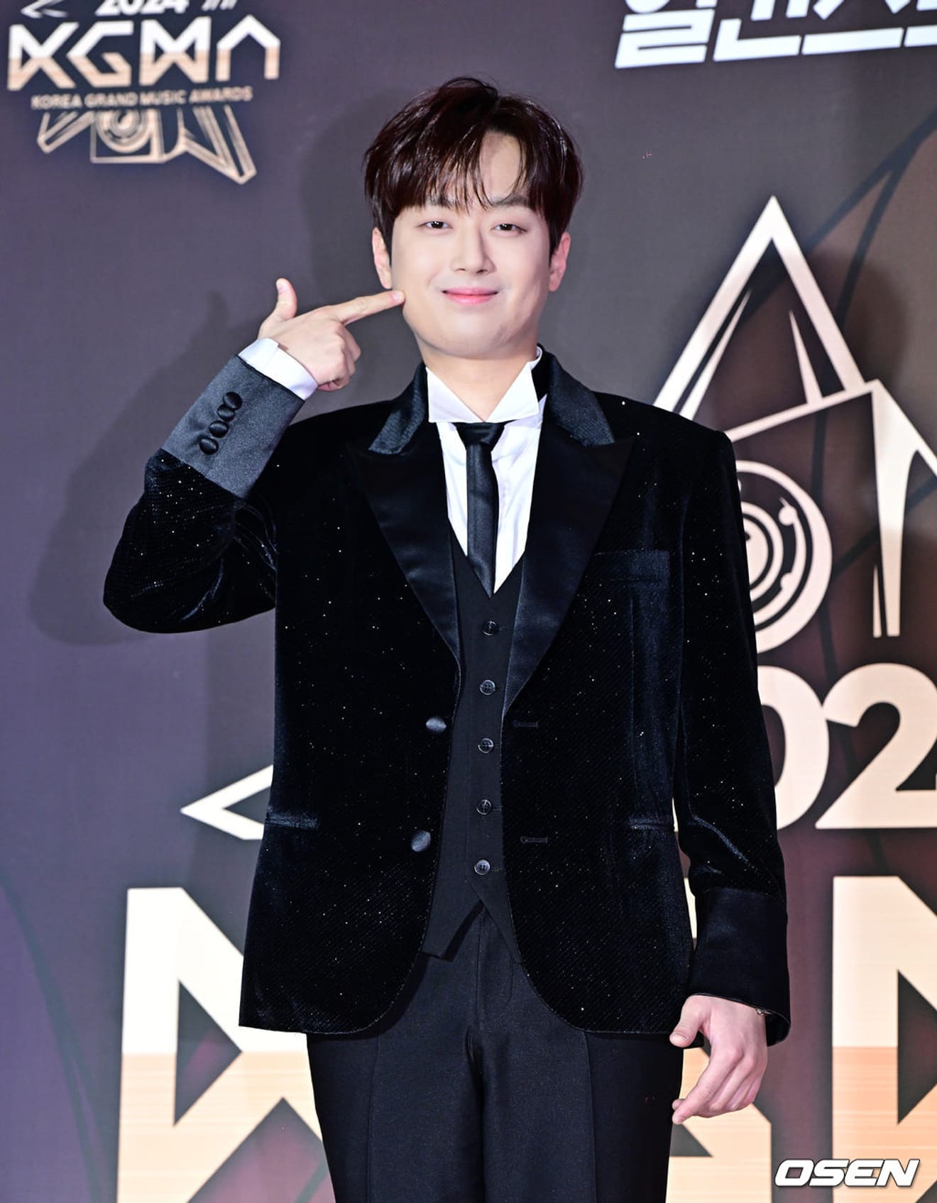 Lee Chan-won... 5 nagród na 2024 KGMA (Korea Grand Music Awards)