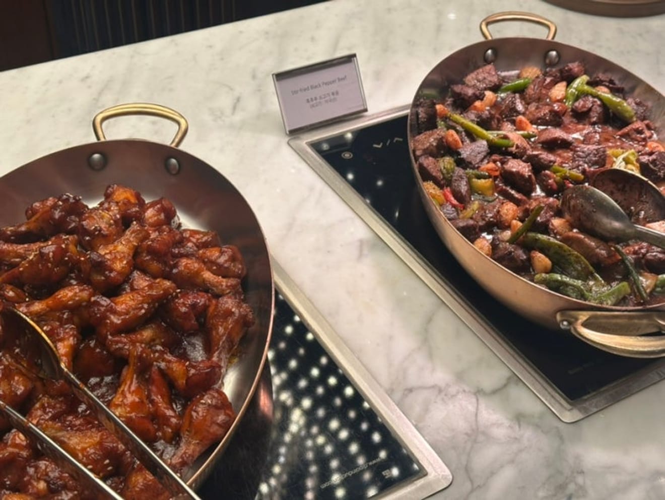 Paradise Hotel Busan: Lounge Happy Hour Review