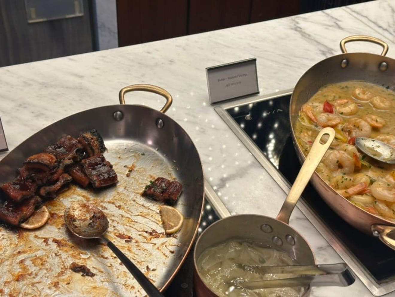 Paradise Hotel Busan: Lounge Happy Hour Review