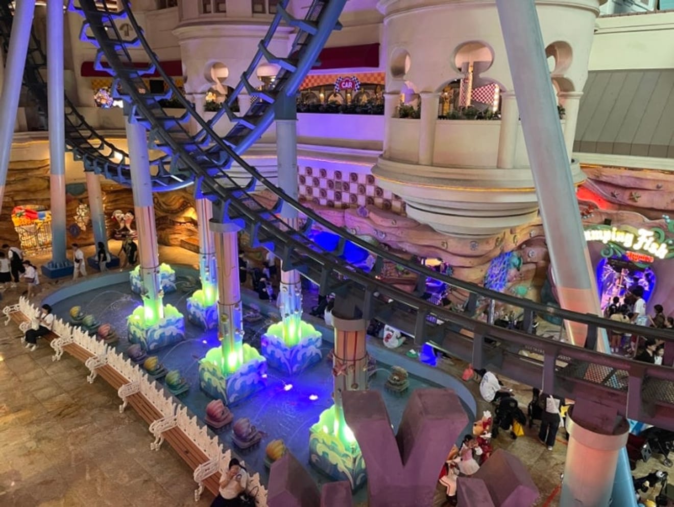 ประสบการณ์จากผู้ใหญ่ชาวญี่ปุ่น 3 คนที่ Lotte World (ตั๋ว 54,000 วอน)