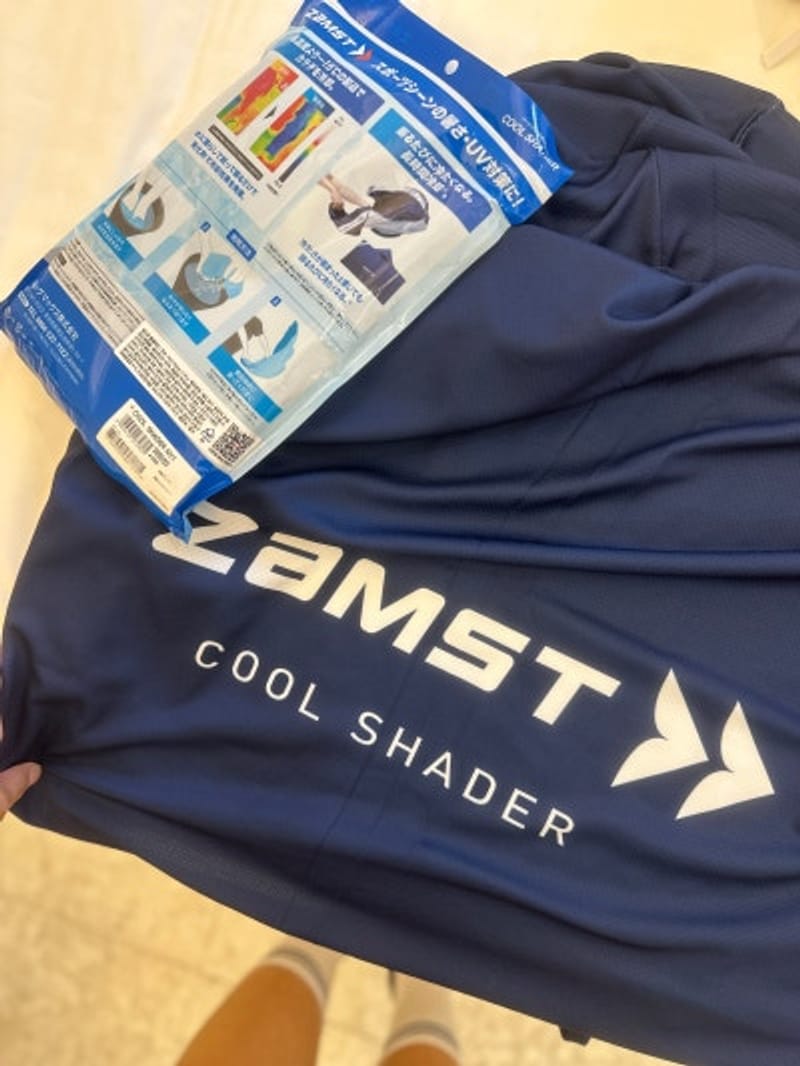 Consigli per l'equipaggiamento da running estivo: per la termoregolazione, scegli Zamst Cool Shader