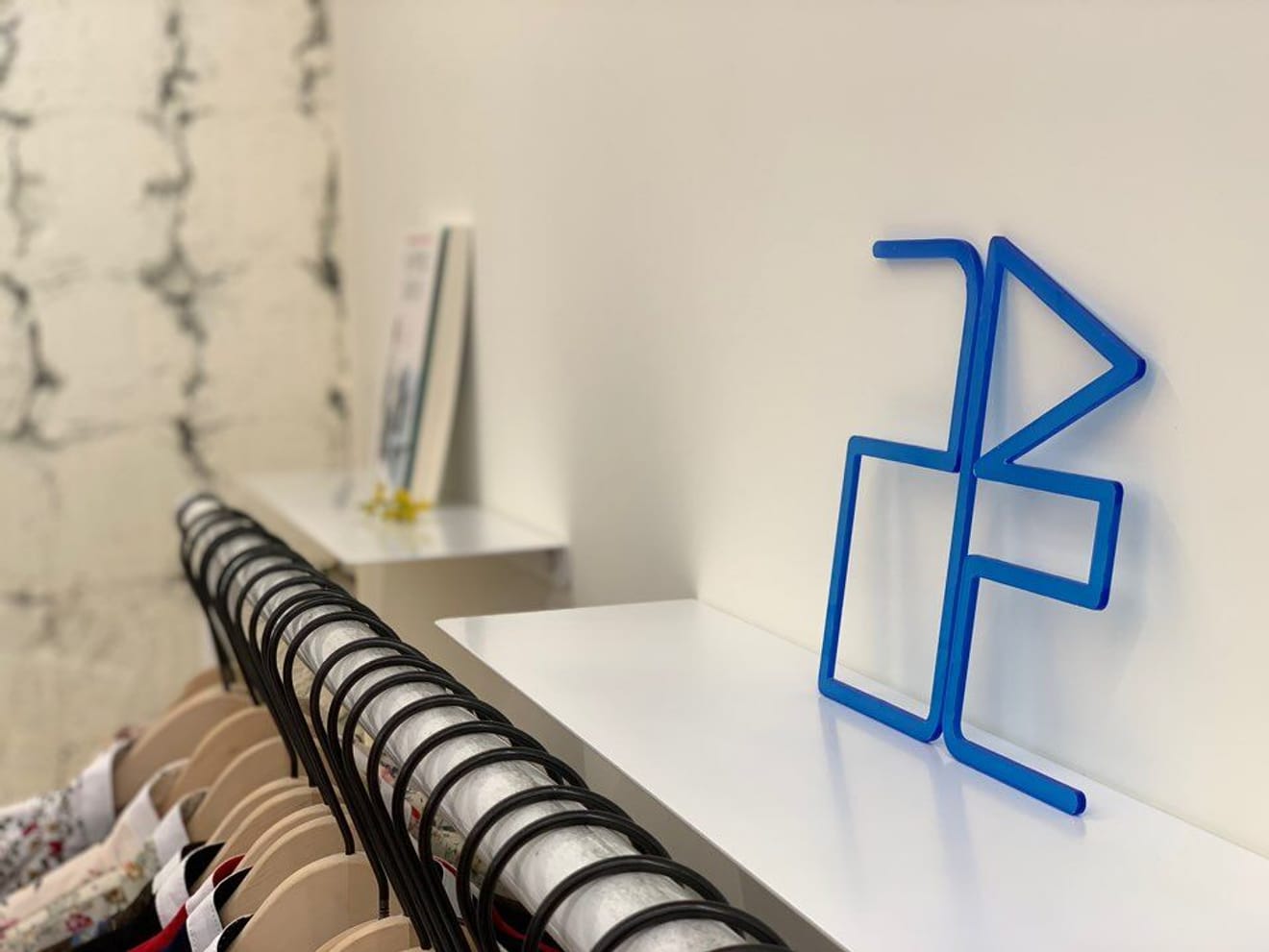 Leesle (리슬), eröffnet ein Kleidergeschäft in Hongdae!