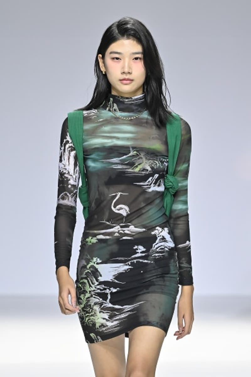 リッスル2024 S/S 大高麗コレクション：韓国の遺物[モシ＆独花蘆沙図]からインスピレーションを得て