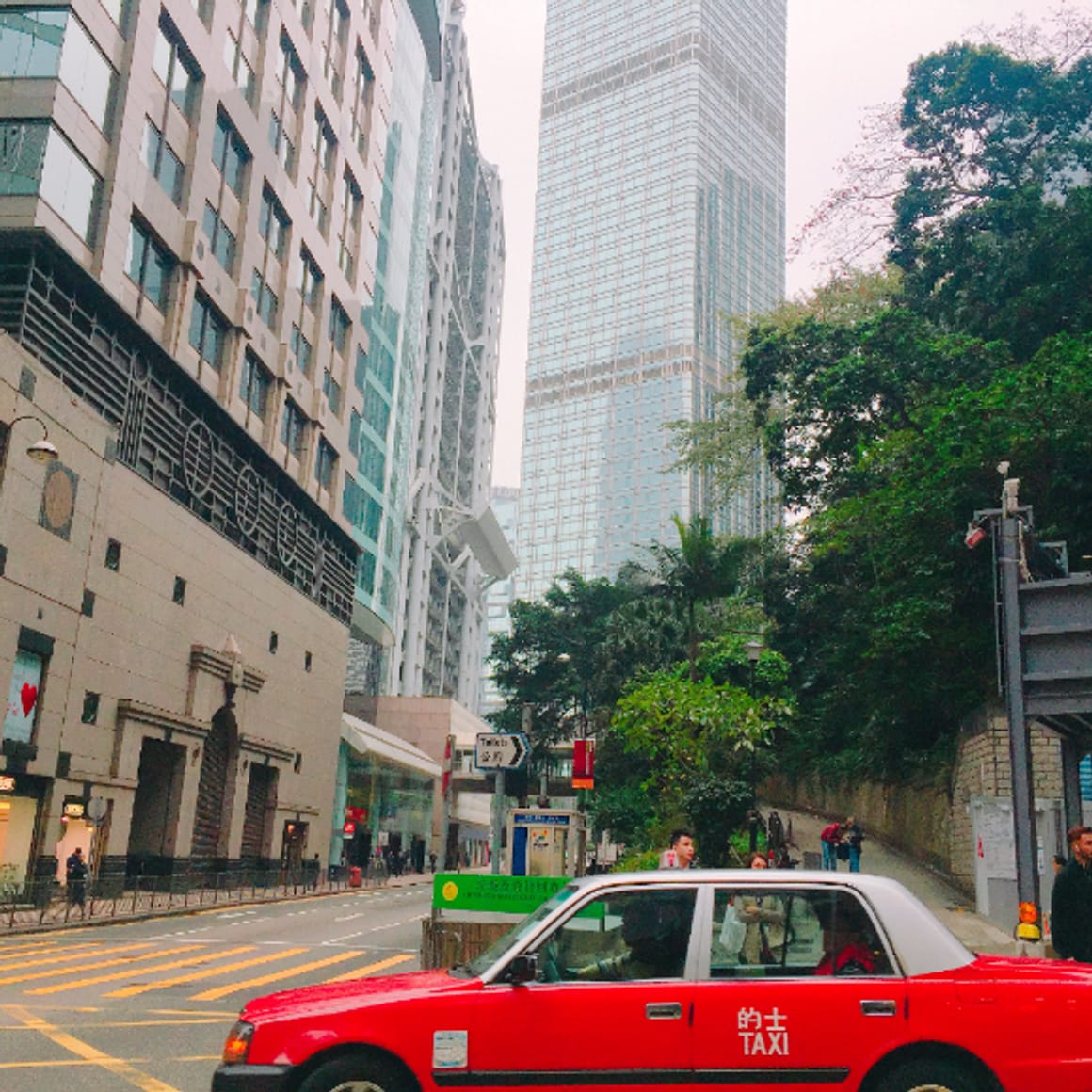 [Viagem a Hong Kong] Como subir ao Victoria Peak sem filas! Reserve com um grupo de turismo😉