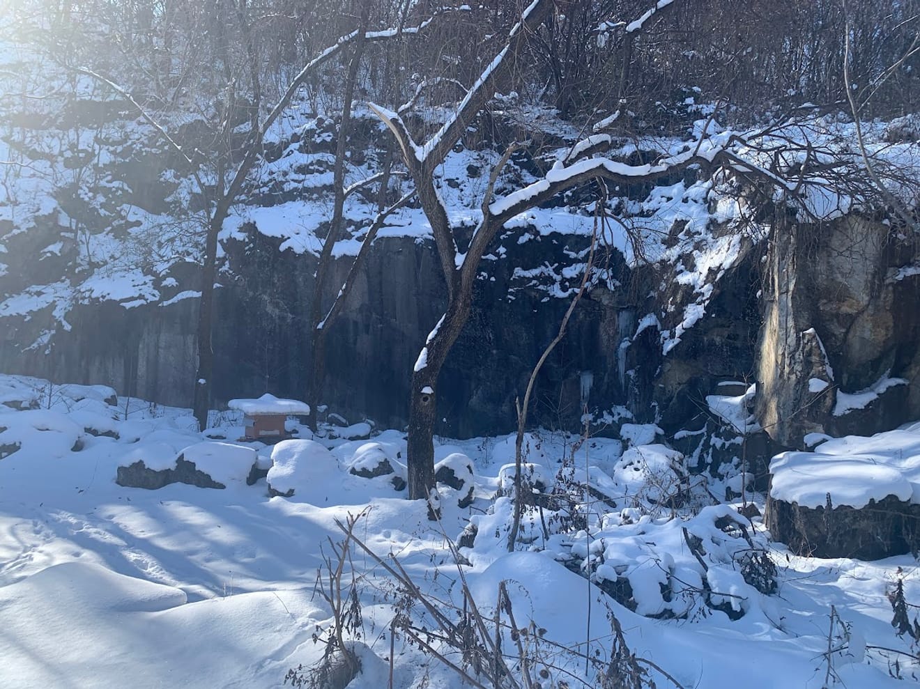 [Ulusal Park Pul Turu] 10. 월악산 (Walaksan) Yeni Başlayanlar İçin Kar Çiçeği Dağcılık Rotası Oksunbong'un Chungju Gölü Manzarası