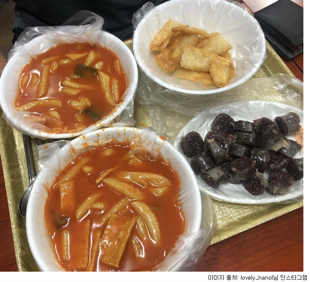 Tteokbokki, o petisco e comida reconfortante representativo da Coreia!