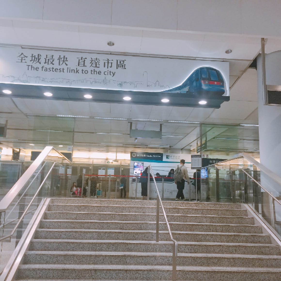 [Hong Kong Travel] How to Get a Refund for Your Octopus Card at Hong Kong Airport!