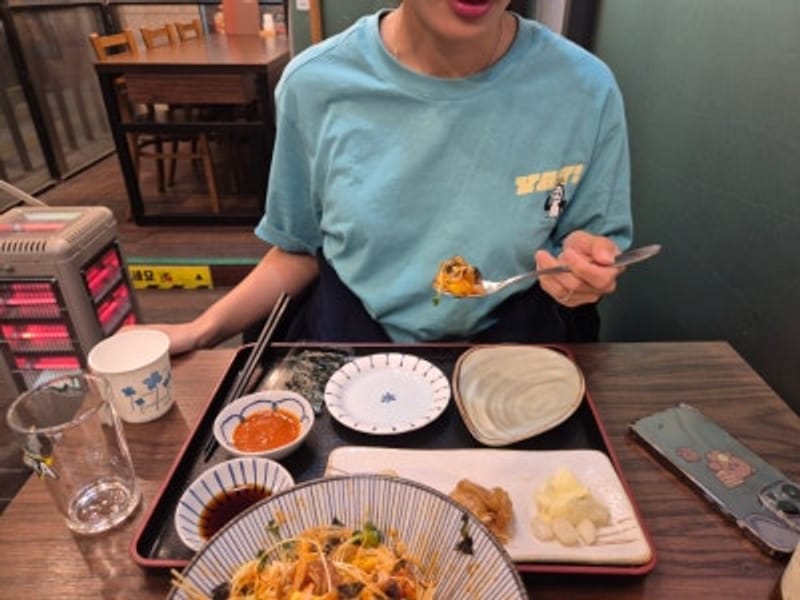新림站居酒屋我們的壽司：新鮮美味的熟成魚生和壽司