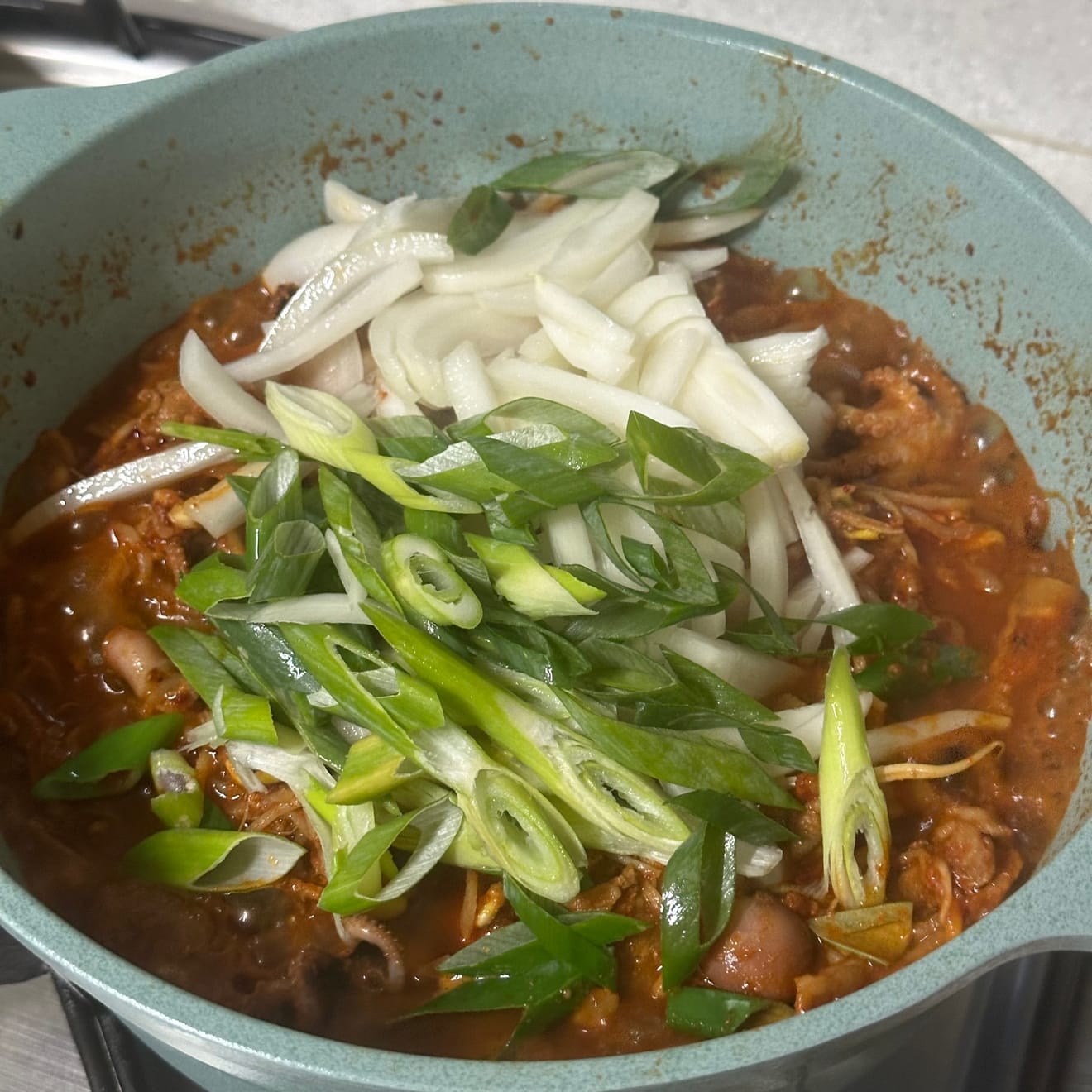 Salteado de pulpo y panceta (쭈꾸미삼겹살볶음) 쭈삼