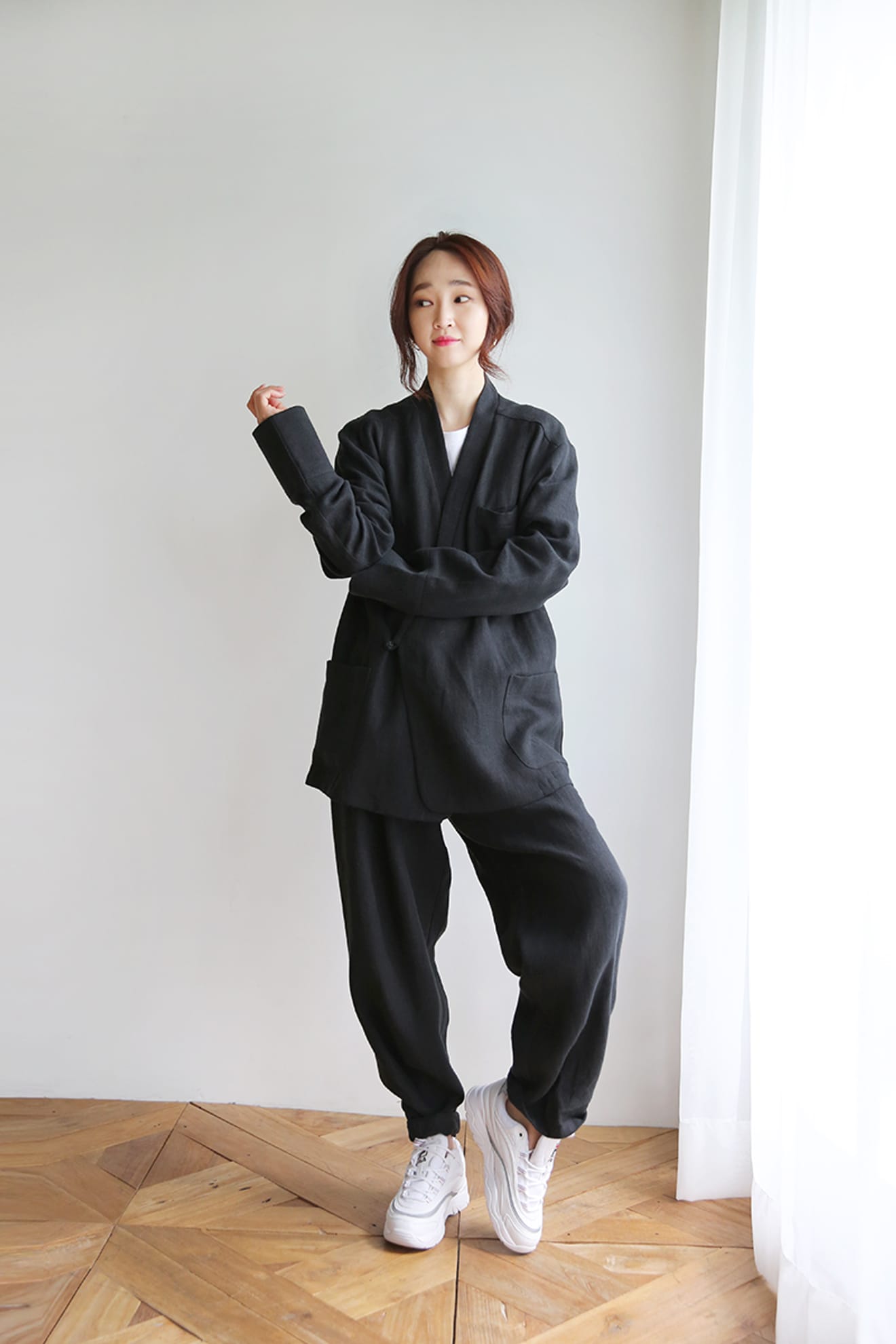 Mujer con chaqueta Ido