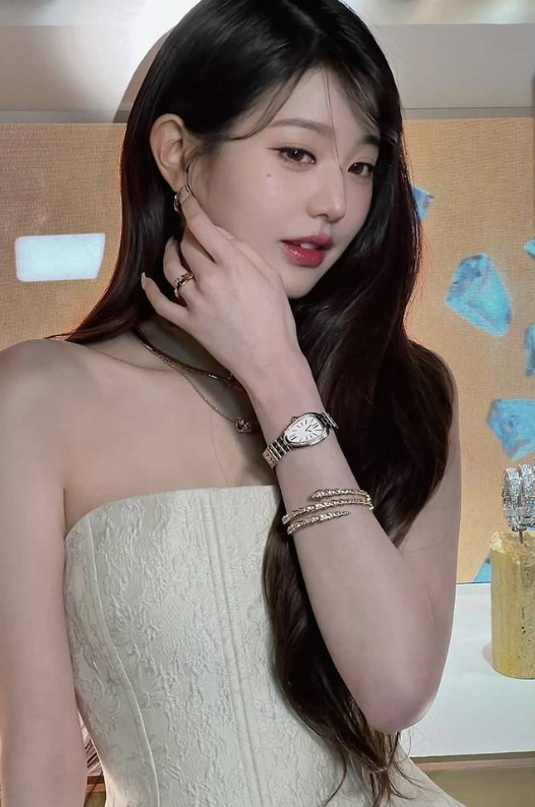 Instagram của Jang Won Young.