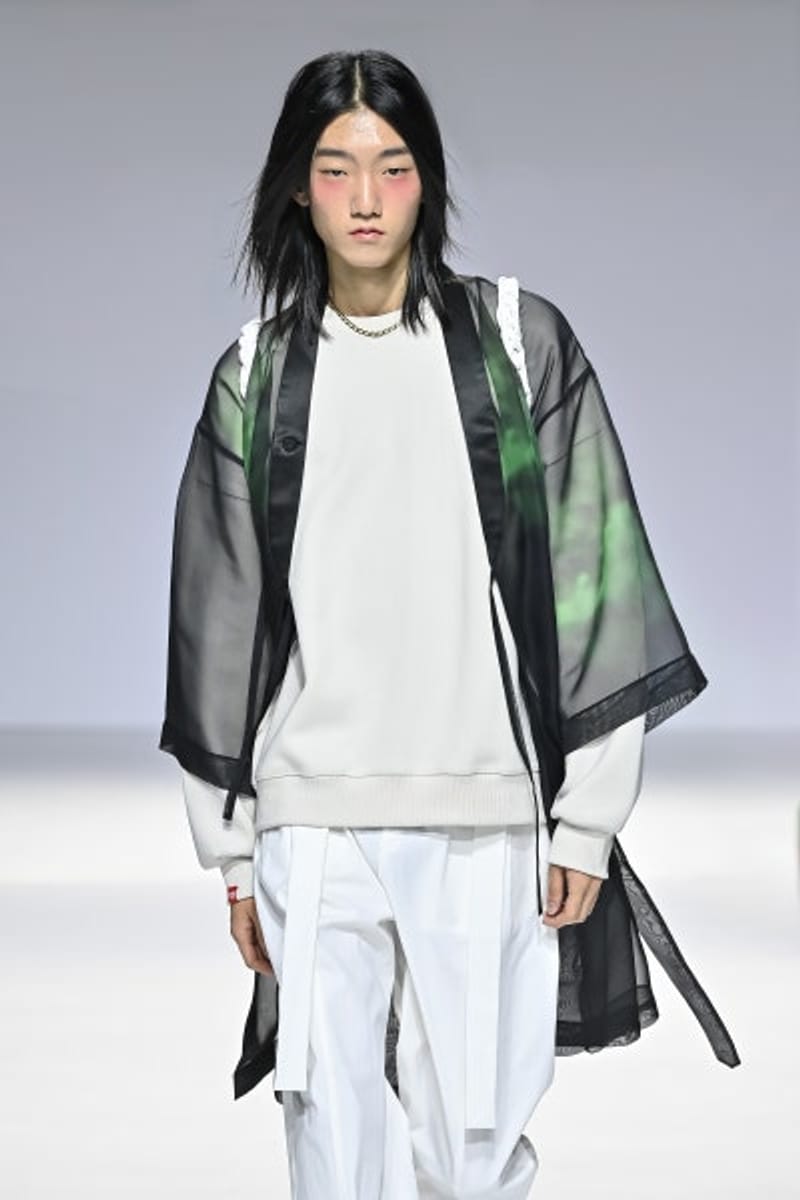 リッスル2024 S/S 大高麗コレクション：韓国の遺物[モシ＆独花蘆沙図]からインスピレーションを得て