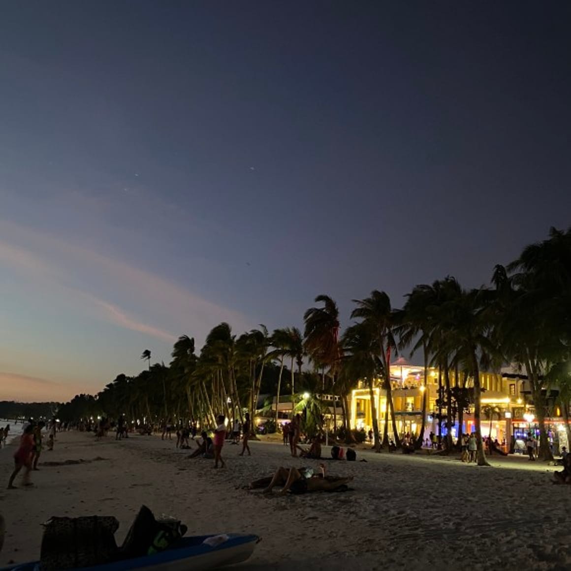 Voyage de 4 nuits et 6 jours à Boracay - Petit-déjeuner au Fairways Resort, City Mall, coucher de soleil sur White Beach, marché de D'Mall