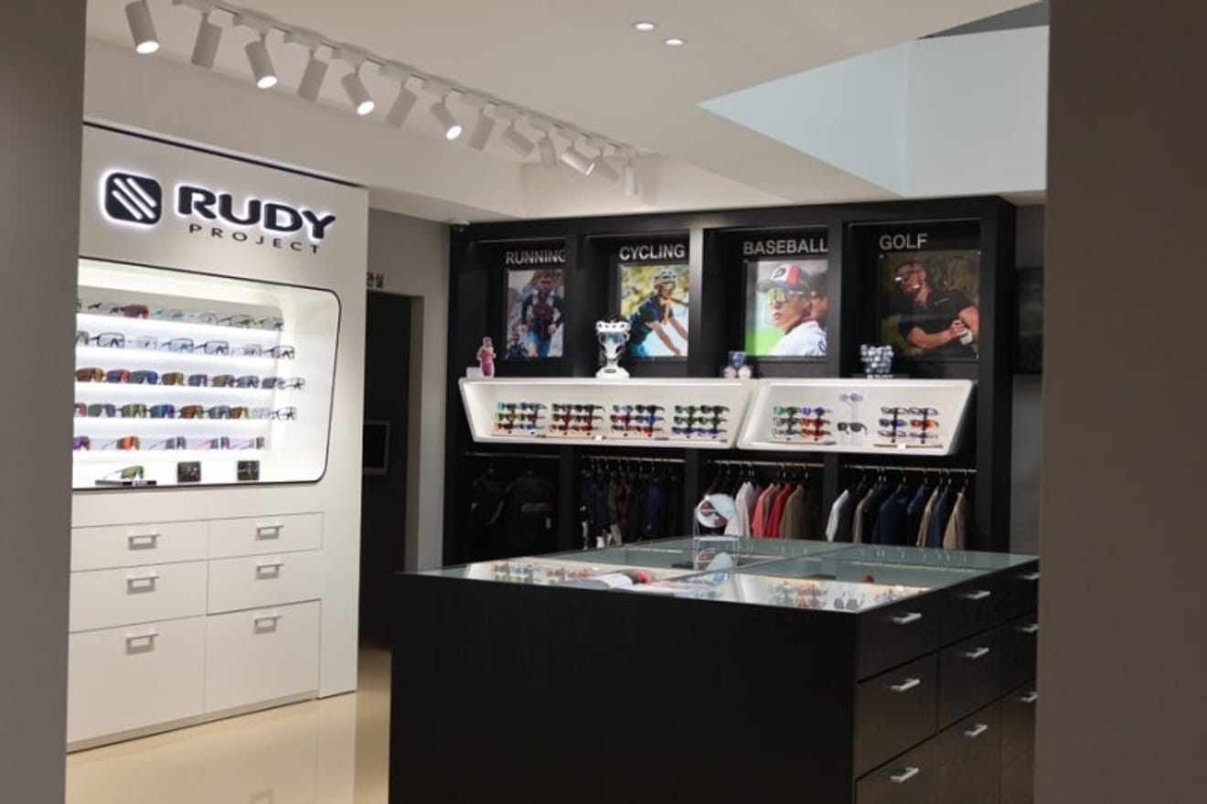 A New Hotspot in Cheonggyesan: Outdoor Style at the Millet Flagship Store