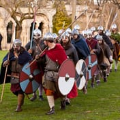 Йоркский викингский фестиваль 2023 года. Ежегодно в феврале в Йорке проводится фестиваль в честь прибытия викингов.