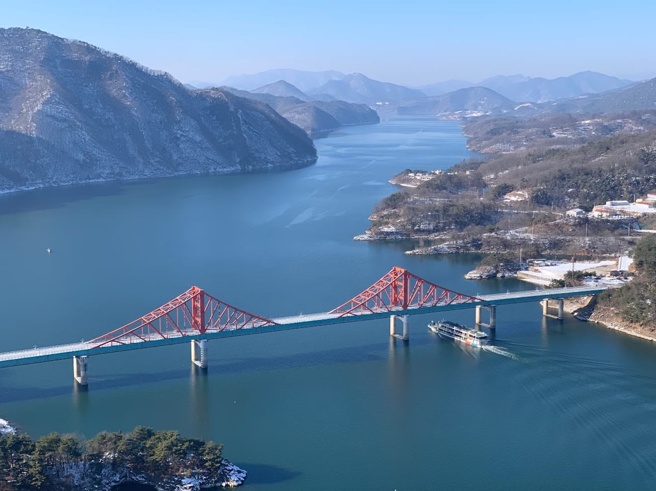 [Ulusal Park Pul Turu] 10. 월악산 (Walaksan) Yeni Başlayanlar İçin Kar Çiçeği Dağcılık Rotası Oksunbong'un Chungju Gölü Manzarası